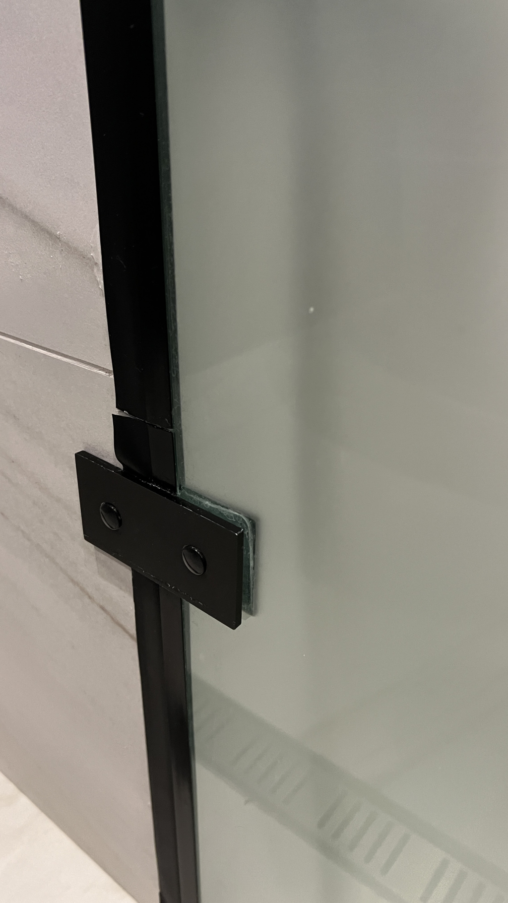 Доступное стекло ds-glass.ru - Много разговоров, а работа неаккуратная