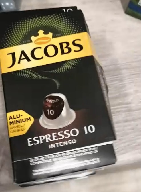 Капсулы Jacobs Espresso Intenso 10 - Кофе получается крепкий, горьковатый, бодрящий.