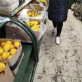 По колено в грязи