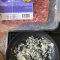 Структура у продукта плотная и однородная.