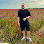 Виктор М